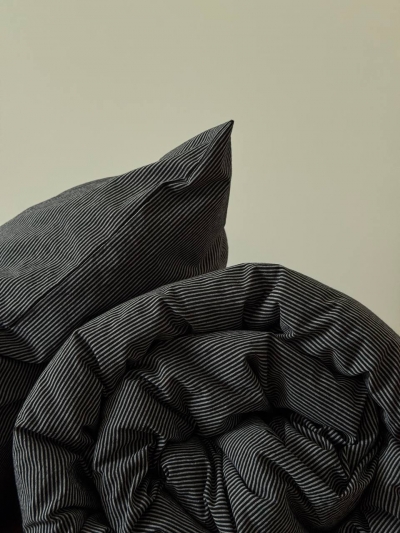 Постельное белье Евро из вареного хлопка «Серо-черная мелкая полоса»